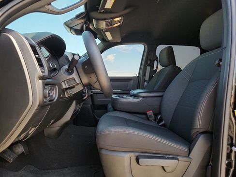 New 2026 RAM 2500 Tradesman AWD/4WD image 17