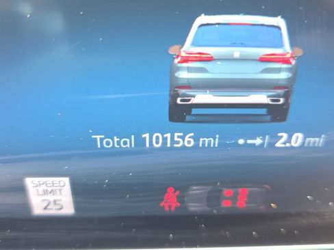 Used 2024 BMW X5 xDrive40i w/ Parking Assistance Package image 34