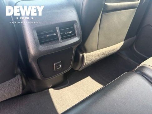 Used 2023 Chevrolet Equinox RS AWD/4WD image 27