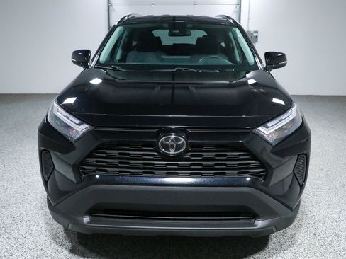 Used 2025 Toyota RAV4 XLE AWD/4WD image 4