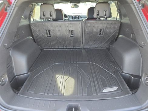 Used 2021 Chevrolet Blazer RS w/ Enhanced Convenience Package image 24