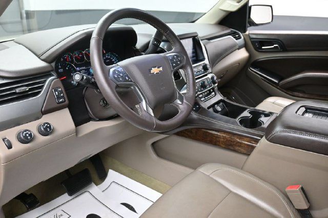 Used 2016 Chevrolet Tahoe LT w/ Luxury Package AWD/4WD image 14