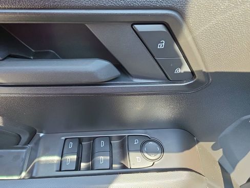 Used 2025 Chevrolet Colorado W/T w/ WT Convenience Package II image 22