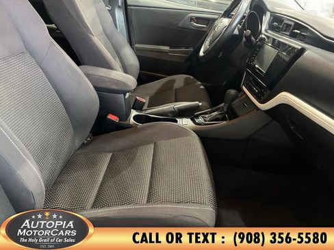 Used 2017 Toyota Corolla iM image 11