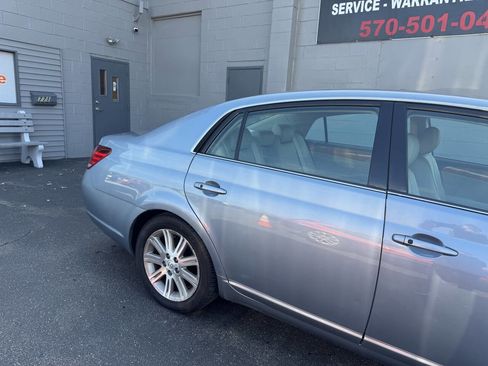 Used 2006 Toyota Avalon Limited image 10