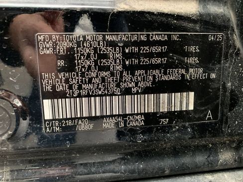 Used 2025 Toyota RAV4 XLE image 29