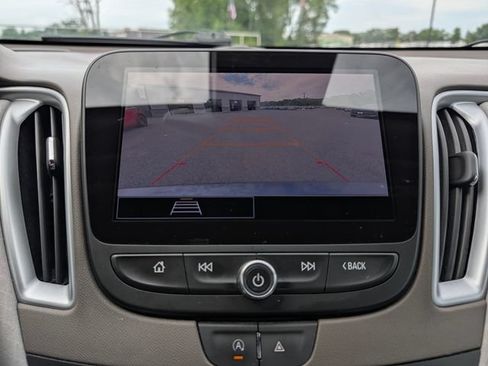 Used 2023 Chevrolet Malibu LS FWD image 26