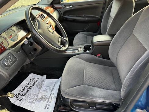 Used 2010 Chevrolet Impala LT FWD image 29
