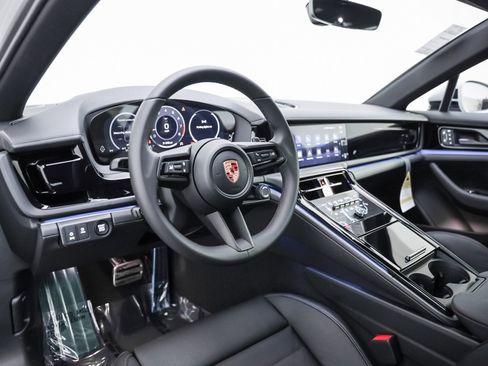 New 2026 Porsche Panamera image 4