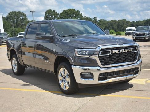 Used 2026 RAM 1500 Big Horn AWD/4WD image 3