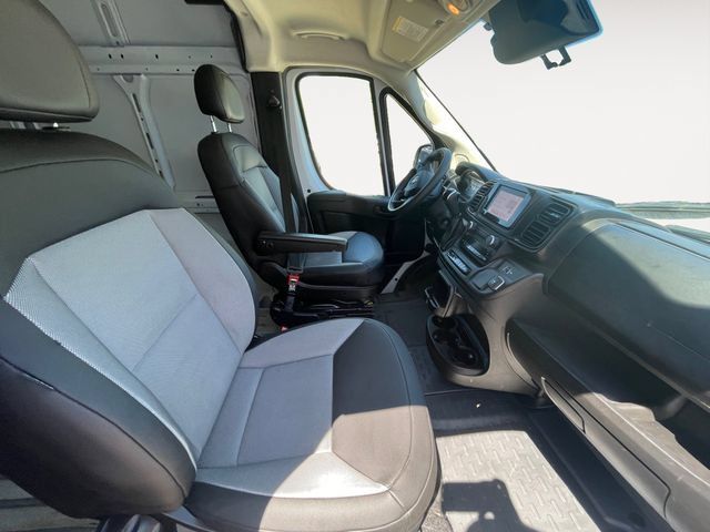 Used 2025 RAM ProMaster 2500 w/ Convenience Group FWD image 14