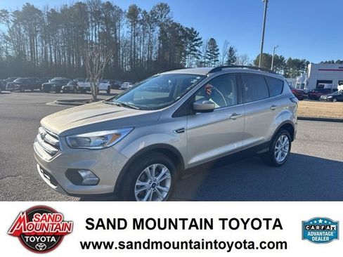 Used 2018 Ford Escape SE w/ SE Sync 3 Package image 7