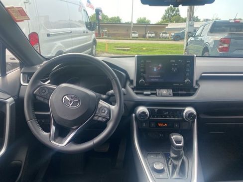 Used 2019 Toyota RAV4 XSE image 14