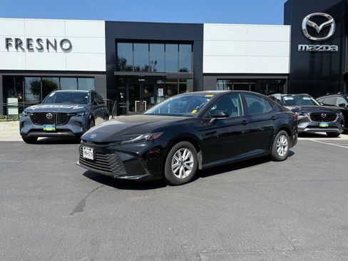 Used 2025 Toyota Camry LE FWD image 1