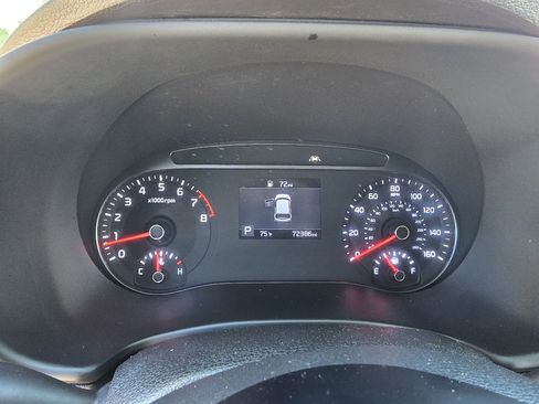 Used 2022 Kia Soul LX w/ Technology Package FWD image 19