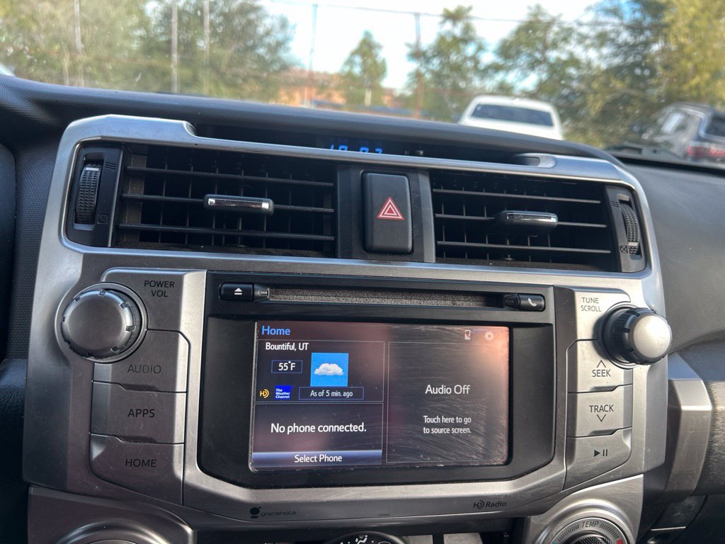 Used 2015 Toyota 4Runner SR5 AWD/4WD image 24
