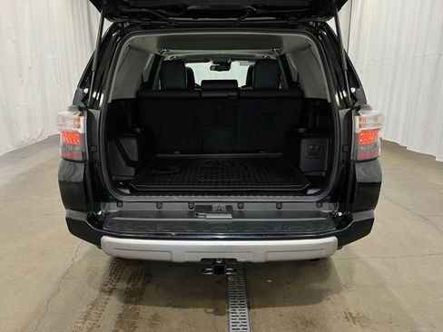 Certified 2024 Toyota 4Runner TRD Off-Road Premium w/ Off Road Premium Plus Package AWD/4WD image 12