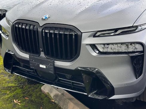 Used 2025 BMW X7 xDrive40i w/ M Sport Package AWD/4WD image 12
