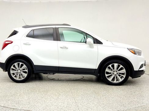 Used 2019 Buick Encore Preferred FWD image 4