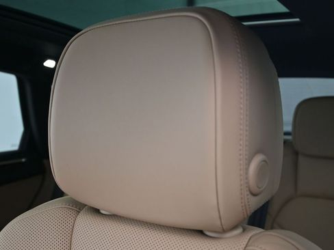 New 2026 Porsche Macan image 20