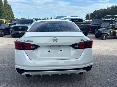 Used 2024 Nissan Altima 2.5 SL FWD image 6