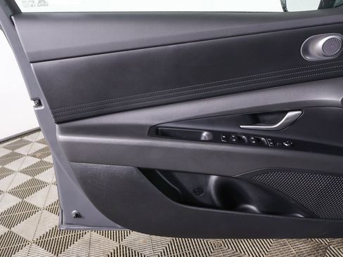 Certified 2024 Hyundai Elantra SEL image 18