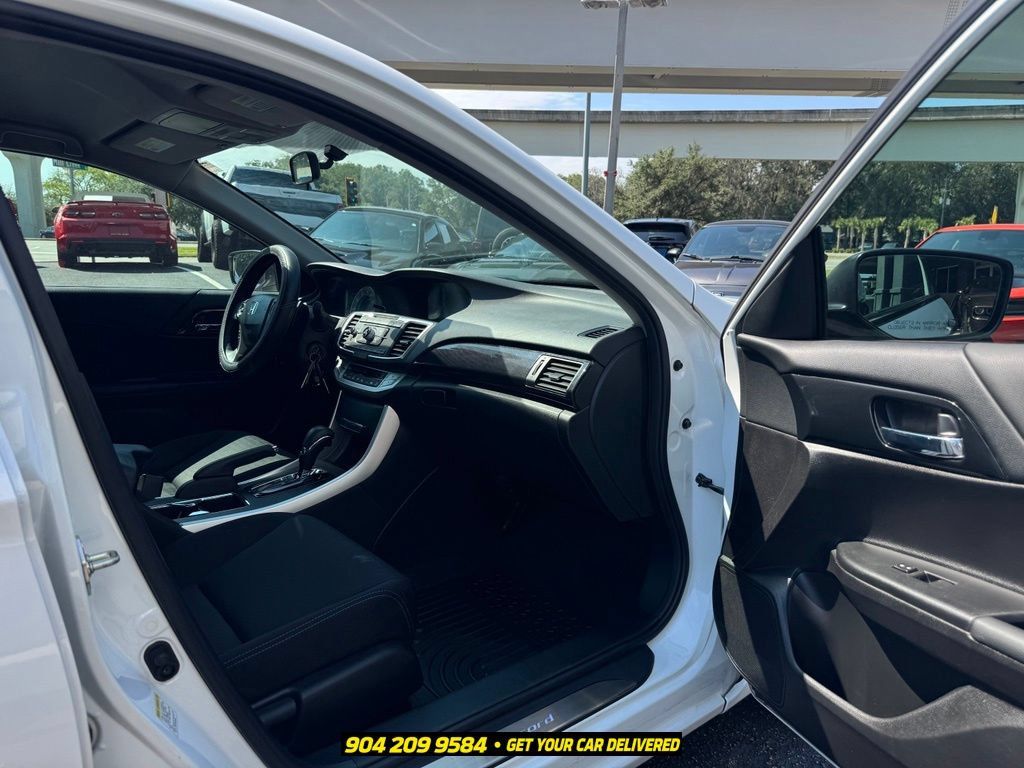 Used 2015 Honda Accord Sport image 37