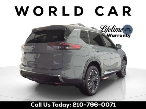 Used 2026 Nissan Rogue Platinum w/ Platinum Premium Package AWD/4WD image 2