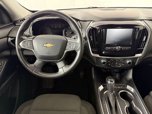 Used 2019 Chevrolet Traverse LT w/ LPO, Floor Liner Package FWD image 3
