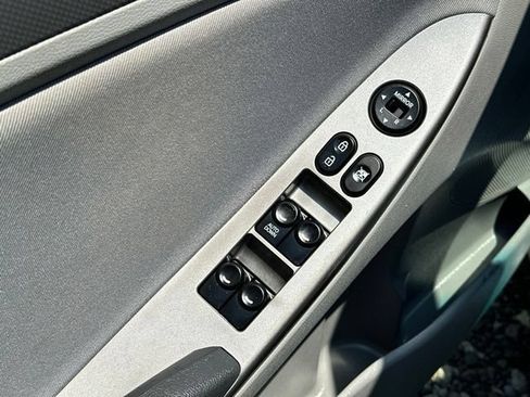 Used 2017 Hyundai Accent SE FWD image 12