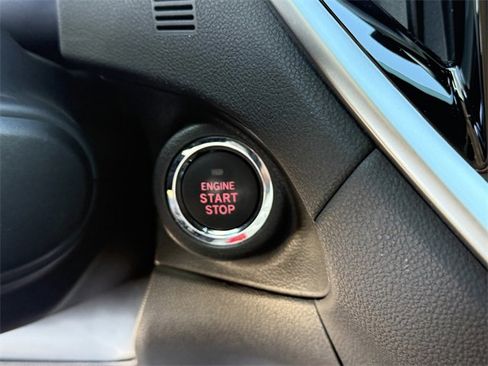 Used 2023 Subaru Ascent Limited w/ Technology Package image 26