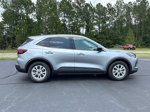 Used 2024 Ford Escape Active FWD image 32