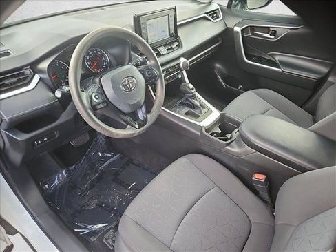 Used 2021 Toyota RAV4 XLE FWD image 12