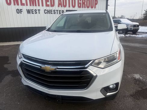 Used 2019 Chevrolet Traverse LT image 2