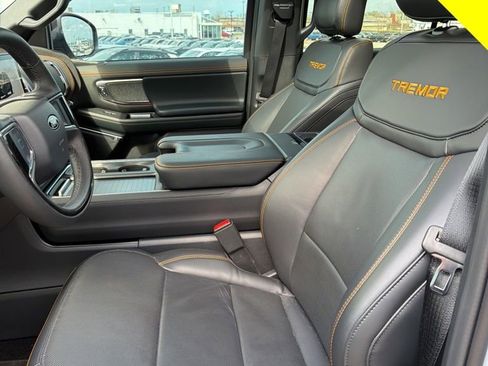 Used 2025 Ford Expedition Tremor image 15