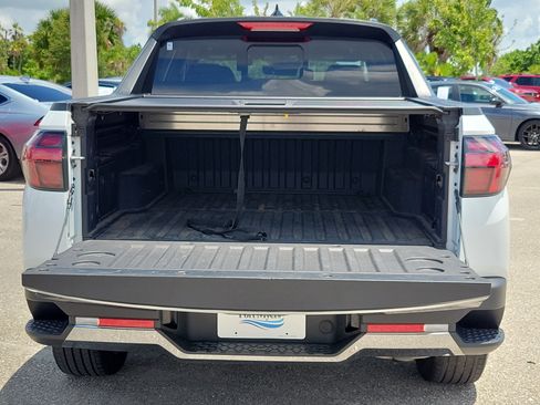 Used 2022 Hyundai Santa Cruz Limited AWD/4WD image 9