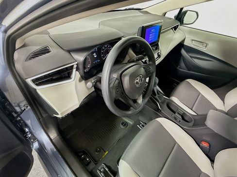 Certified 2025 Toyota Corolla LE w/ LE Premium Package FWD image 10