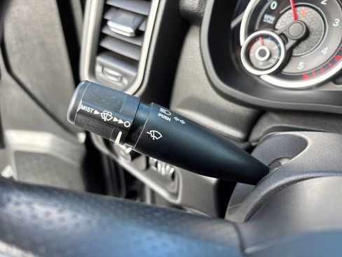 Used 2020 RAM 3500 Tradesman image 15