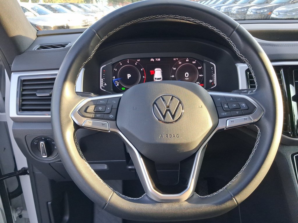 Used 2023 Volkswagen Atlas Cross Sport SE FWD image 23