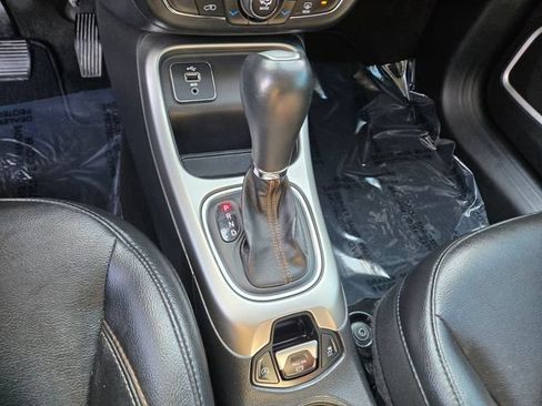 Used 2018 Jeep Compass Latitude w/ Popular Equipment Group FWD image 22