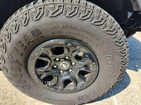 Used 2022 Ford Bronco Wildtrak AWD/4WD image 11