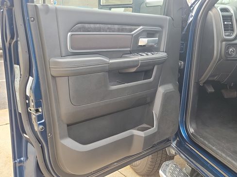 Used 2024 RAM 2500 Big Horn w/ Bed Utility Group image 6