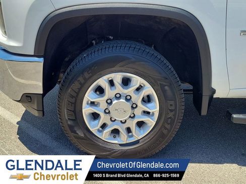 Certified 2022 Chevrolet Silverado 2500 LTZ w/ Safety Package AWD/4WD image 18