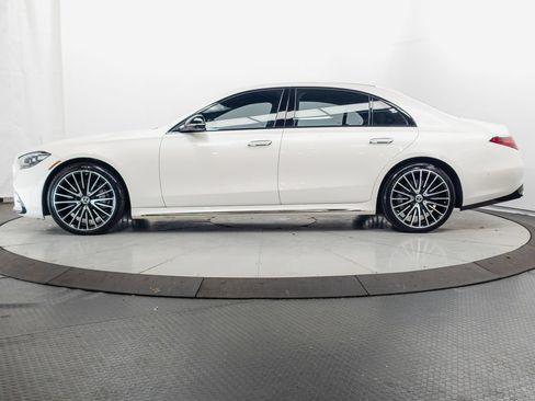 Used 2023 Mercedes-Benz S 580 4MATIC Sedan image 4