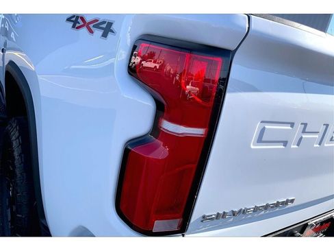 Used 2024 Chevrolet Silverado 3500 LTZ AWD/4WD image 30