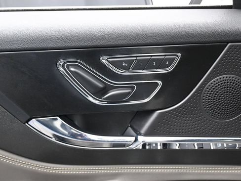 Used 2023 Lincoln Corsair Reserve AWD/4WD image 13