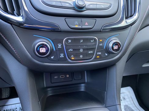 Used 2023 Chevrolet Equinox RS AWD/4WD image 28