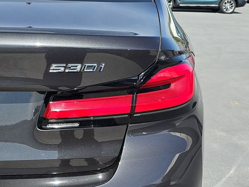 Used 2023 BMW 530i w/ Premium Package image 35