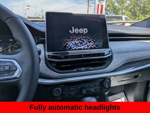 Used 2023 Jeep Compass Latitude w/ Convenience Group AWD/4WD image 20