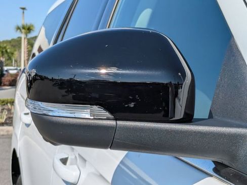 Certified 2024 Ford Maverick Tremor w/ Tremor Off-Road Package image 12